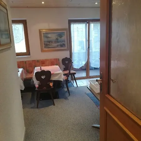 Haus Georg Homestay Innsbruck